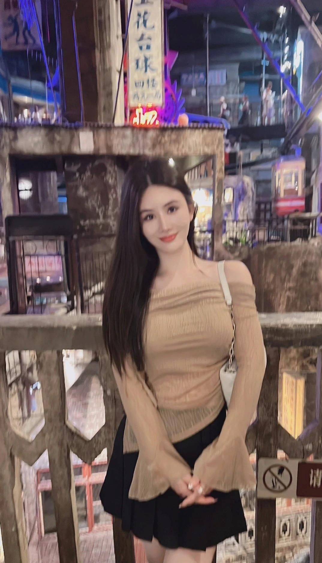 KristenKni59670's profile picture. Adventure junkie on the hunt for a soulmate who’s just as eager to jump out of planes and fall in love.