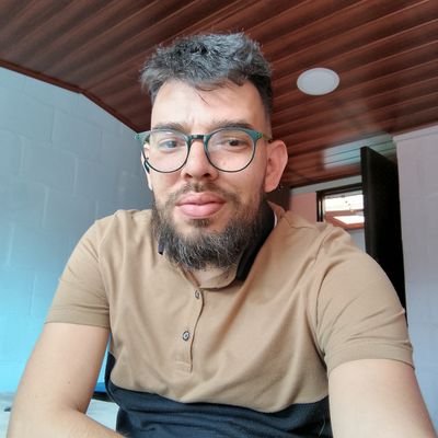 Administrador de empresas, especialización en neurociencias cognitivas... No digo todo lo que pienso pero pienso todo lo que digo... Creo, a veces, casi siempre