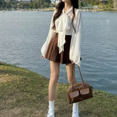 Aliyal985's profile picture. Passionate about the United States, love hiking, thirst for knowledge