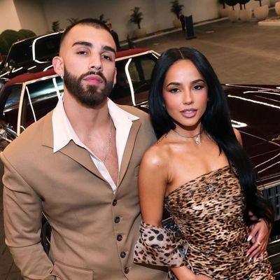 izzinuchis's profile picture. Cuenta fan de Rebbeca marie gomez 💛B💛