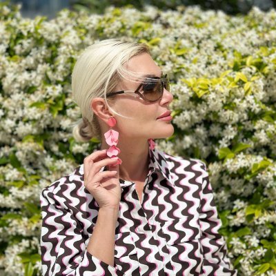 Design and Fashion
Designer & Founder
Fashionloft owner # feafashionloft
Artist
Model
Stylist
Love life🌟 golf 🏌️♀️If you try to cheat on me I will block you
