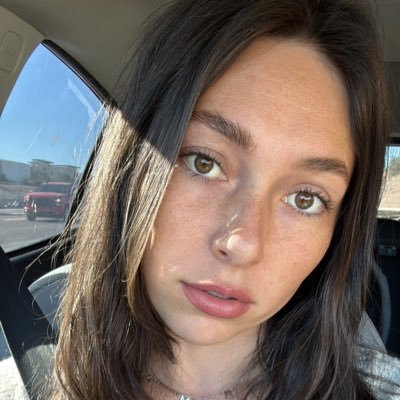 I’m just a cool loving girl who want to explore and finding out why I haven’t found my man 😎👌☮️