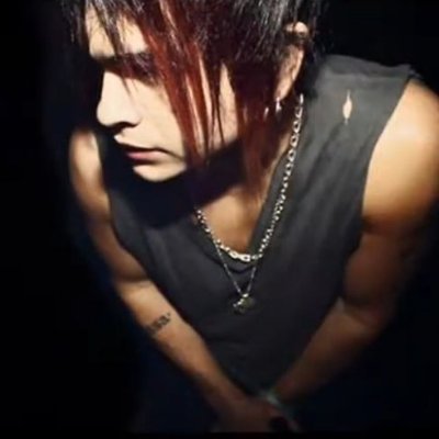 No puedo creer que hace 15 años estoy en este antro, cortenme internet.
Pelotuda titulada.
Artista de bajos recursos.
Hay ganas, falta el talento.
Streamer.