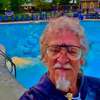 ✝️Minister of GØÐ… 🧑🏼💻former UNIX Gurů, still Practicing the ÅRT of CØDE C—shell scripting, etc.👾•. 📸PhoToGraPheR 45 Years EXperienCe 😎✌🏻