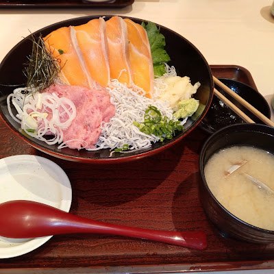 0ENFtiUbaD99317's profile picture. 