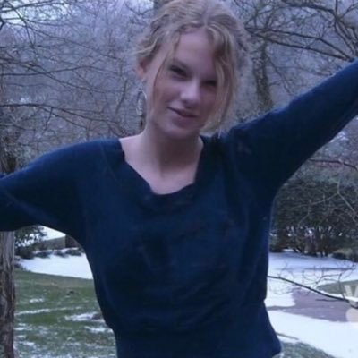 just a girl trying to find a place in this world | swiftie before morals | gaylors dni