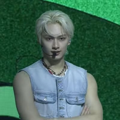 seventeen hanggang mamatay. i write sometimes. saw 13/13 svt. 02082020 10082022 01132024 01192025
