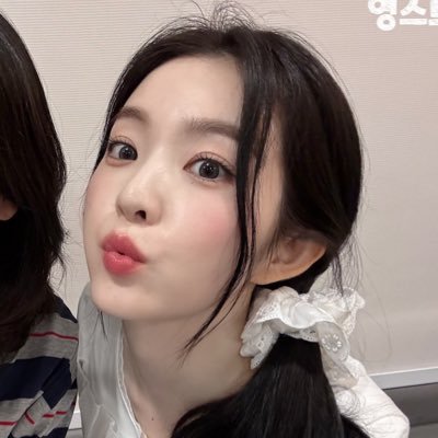 stmyDear_'s profile picture. 예쁜여자들 이야기｡｡｡♡🌷