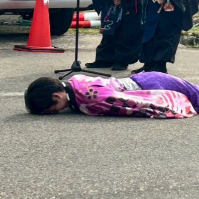 桜蓮迦(@y0sak0i_0urenka)所属 踊り子(ノミの心臓のガヤ担当) 満を持してYOSAKOI垢作っちゃいました🌸 無言フォロー失礼します🙇♂️ 気軽にフォローしてください!!