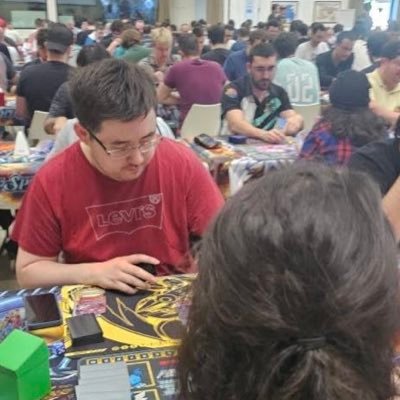 TCG Player For Digimon / Gundam and loves Beelstarmon