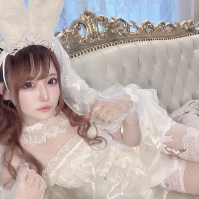 candy__melo_'s profile picture. ♡ @candycafebar店長 ♡ すきなものは映画とピンク｜平和にたのしく生きたいです︎︎🐰働きたい女の子はDMください✉️