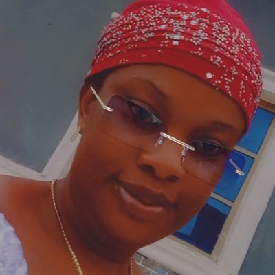 amygold_D's profile picture. 