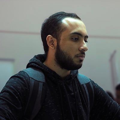 طالب هندسة كهربائية قوى وآلات في @kauedu_sa|عضو @MawhibaAlumni|قائد نادي @KAU_ECEC|قائد لجنة المشاريع @KAU_EIC|مطور @unity|غواص غوص عميق @PADI
