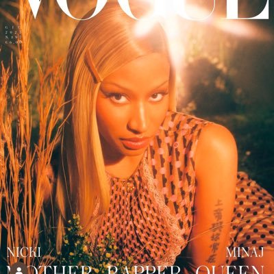 Edrh27's profile picture. ✏️📖