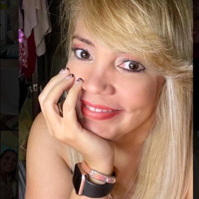 Giannacl's profile picture. Diseñadora por equivocación, maestra de corazón, Escogidista por valiente y guapa de nacimiento.