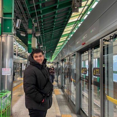 CyrilDoctor15's profile picture. xviii • head empty