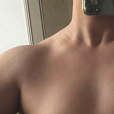 DonnDyna66214's profile picture. 没啥爱好，看美女来的