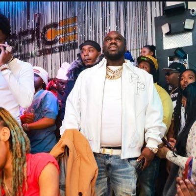 AlistairBe32195's profile picture. Illuminati