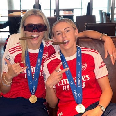 Sarahdarbs3's profile picture. ⭐️⭐️
