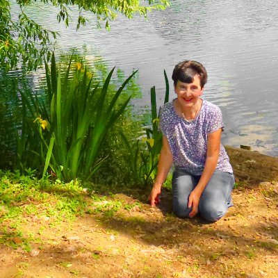 I love taken photos with🐦🦢🐞🦋 🐝🦆🦅 , my canon sx70 bridge camera, no I don`t sell them, its just a fun hobby and NO I DON`T DO DIRECT MESSAGES.