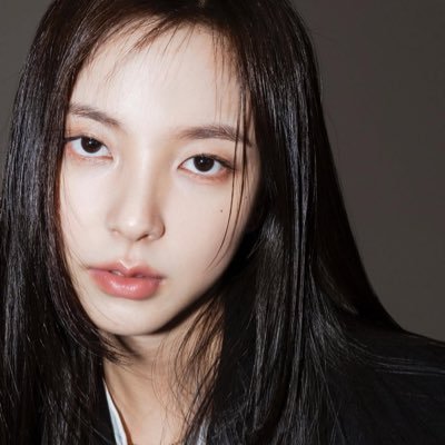 callaune's profile picture. In the ruins of yesterday, how do you find your dawn?