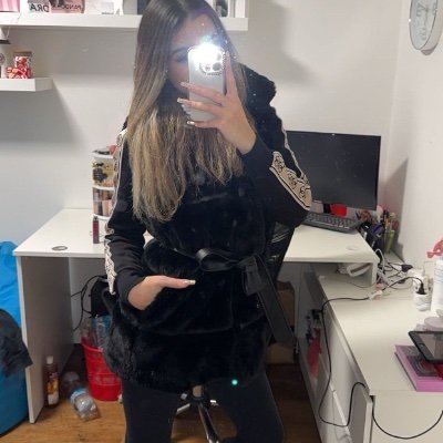 💋20 / Praha/Berlin
💎Living soft, loving hard
just a horny girl in the world
👑Im your dream, my chat is open 24/7