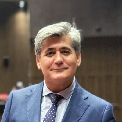 🇪🇸 Fundador-CEO de @GyMbyPepelu / CM en @ArtesacroT / Dtor. Tco. de @EnsaladillaOder / #ElObservatoriodePepelu 🎙️