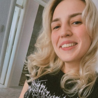 pharmasurungen's profile picture. Ege MSc Ph. Biotechnology- Iztech MSc Bioeng. -AÜ Eczacılık -Pilot- Büyü Bakanlığı Müfettişi,Distile Su Musluğu,Beherlerin Annesi