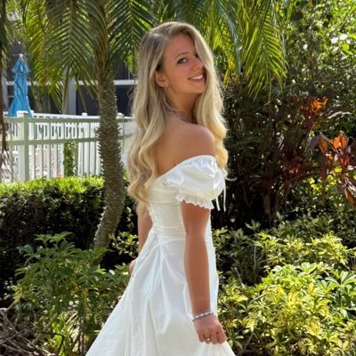 Conservative/libertarian hybrid. Published author📖 Plane junkie✈️ Health advocate. Lover of Freedom ✞