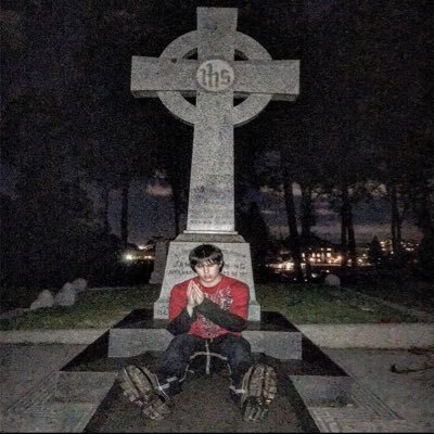 HAUNTAH0L1CS's profile picture. THIS IS MY ALT FOLLOW MY MAIN @n0ei1e music stuff she/they\it 🏳️‍⚧️🏳️‍⚧️