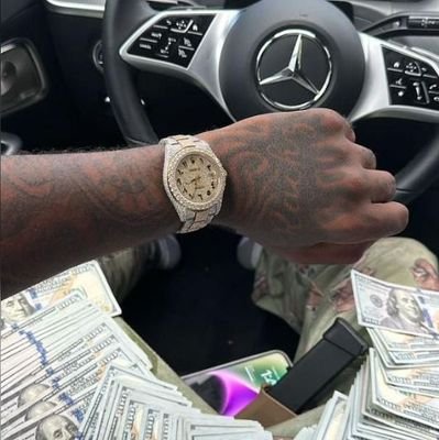 EEmmzking18723's profile picture. I'm cool and easy going 
An trader 
@bestofbestinallbest