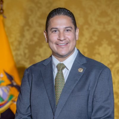 Secretario de @riesgos_ec. Ingeniero Civil en @espol. Geotécnico en @unam_mx.
