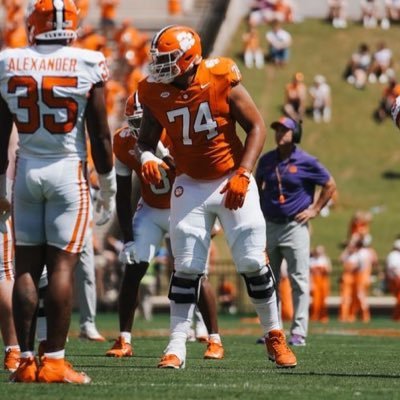 Milton High School Class of 2025 š 4 āļø Offensive Linemanš Clemson Footballš
IG: @Braydenjacobs77