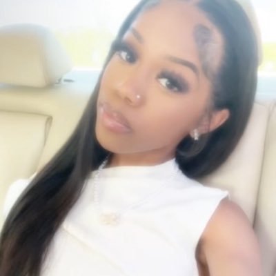 sexy & coolll🫧💋 Profile