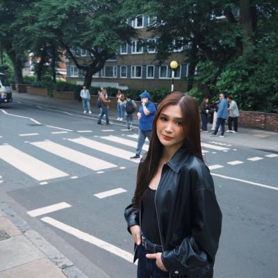 jh0livia's profile picture. 🏗️ • 23