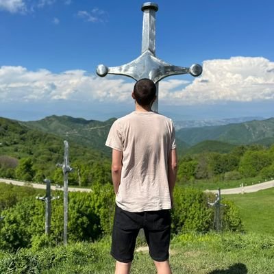 - Social Media Manager.
- Digital Marketer
- DJ
Born in Georgia. 🇬🇪