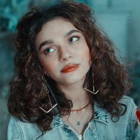 𝑭𝑳𝑶𝑹𝑨 (@lazoshada_) 's Twitter Profile