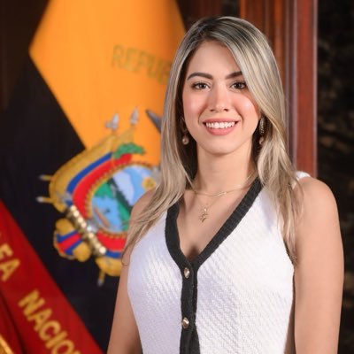 @cristinajacomee