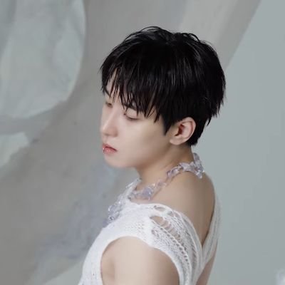 foxwinkeu's profile picture. 96+97+98+00 || 00 = 230305 | 96+97+98 = 250208