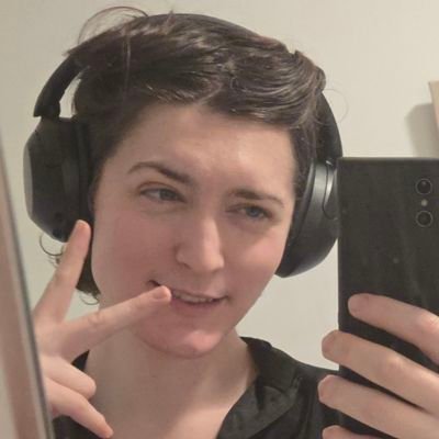 prtlyblue's profile picture. A 25 year old dingus pretending to be an adult. Pretty much just here for some wholesome shit and cats.