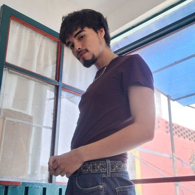 26 añitos.
Ingeniero Químico 💚
no m encuero, solo subo mi día a día :3