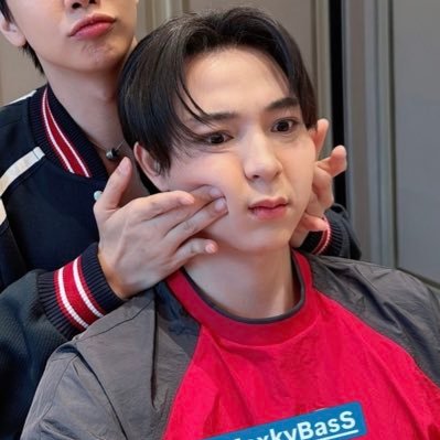 Muja_pl's profile picture. ROTA😎🐱 #HiroakiRyota |MKB💕 #MaxkyBas🐢🏀 #แม็กกี้บาส #maxky_rp #บาสเด็กอ้วนที่แท้จริง