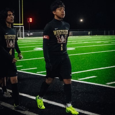 ⚽️-CAM, FRWD | AFC LIGHTNING MIDDLE GA 09 ⚡️| 🏈- P/K | 5’7 | 145lbs | ‘27 Westside HS Macon, GA | GPA- 3.2🎯 | Email- jajimenez0314@icloud.com