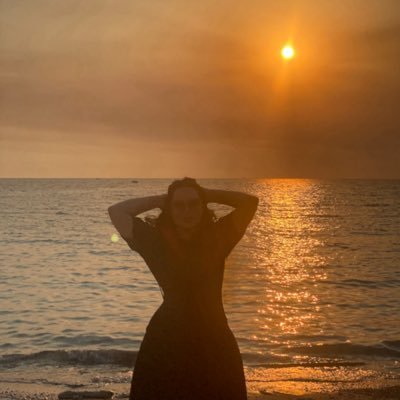 iam_anahita's profile picture. خودمم