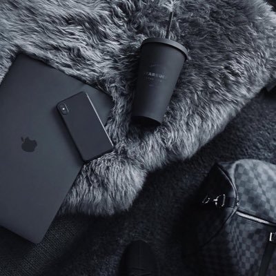 callmeniyi's profile picture. Live life