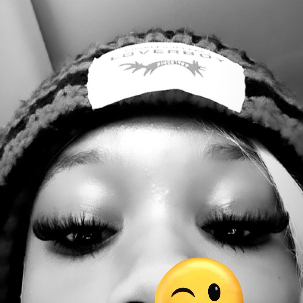 sexyyuserlol's profile picture. yolo.