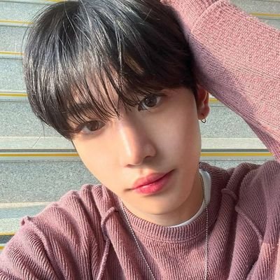 junhwanmypookie's profile picture. I love Park JUNHWAN #박준환 🐻
Waiting for my baby, by my bear's side forever ❤️
• Fighting and defending Junhwanie!