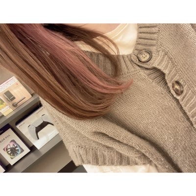 mmcczzrraadd's profile picture. VALORANT APEX TFT 自作PC ナチュラルデスク𓂃 𓈒𓏸 #desksetup #淡色界隈 #pixioの集い ご依頼はDMください🦉☁️🤎