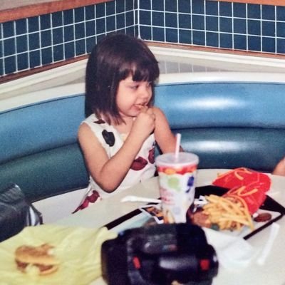 talitacxstro's profile picture. to live for the hope of it all