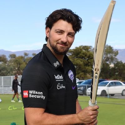 Professional cricketer @CricketAus @RCBTweets @HurricanesBBL | For Business inquiry 📩